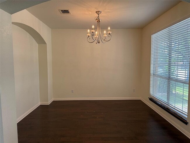 Photo - 1511 Homewood Cir