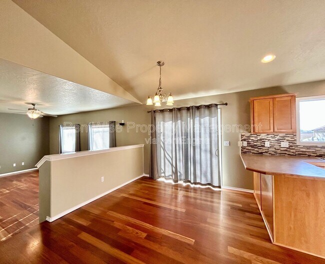 Photo - 10829 Cloudless St