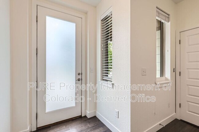 Photo - 2507 N Moline St