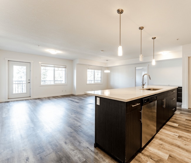 Photo - Nautical Luxury Suites at Summerside