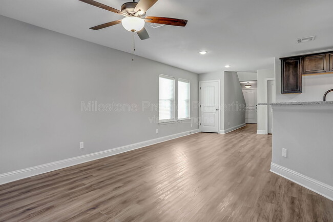 Photo - 2735 W Washington St