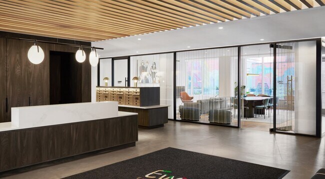 Photo - 438 E 14th St