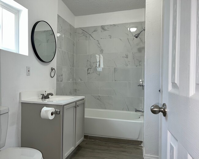 Bathroom - 1702 Agua Fria St