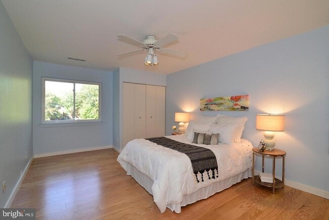 Photo - 11803 Breton Ct Unidad 32C