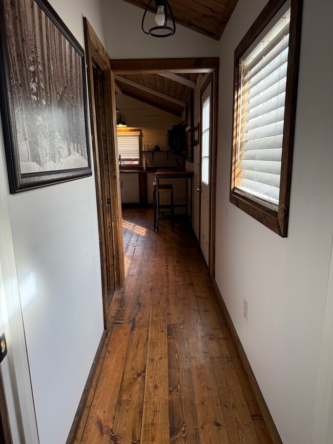 Photo - 1118 US-221A Hwy