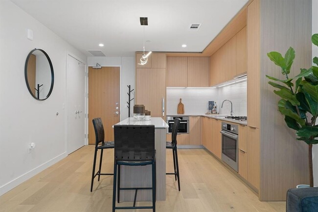 Photo - 44 East Ave Unit 1902