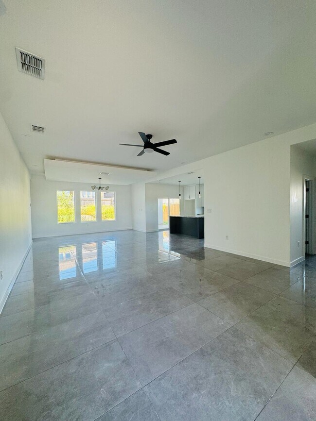 Photo - 420 Placido Dr