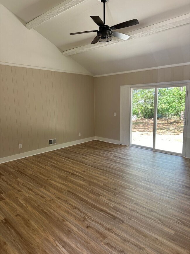 Photo - Newly Remodeled Home in Southeast Columbia