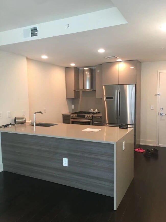 Photo - 201 Marin Blvd