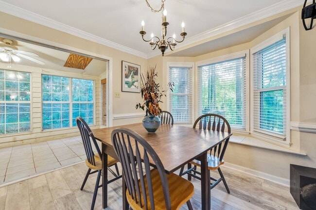 Photo - 3 Bedroom, 2 Bath in Hillsborough with Fenced yard!