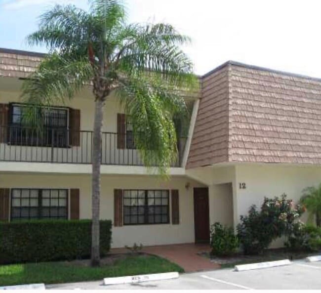 Building Photo - 4259 Oak Terrace Dr Unit 4259