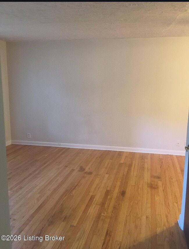 Photo - 2014 Cedarcrest Dr