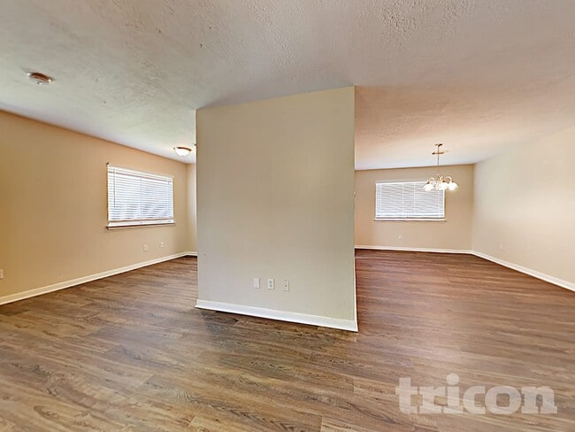 Photo - 20103 Bambiwoods Dr