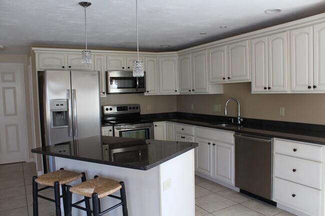 Kitchen - 11B Abigail Dr