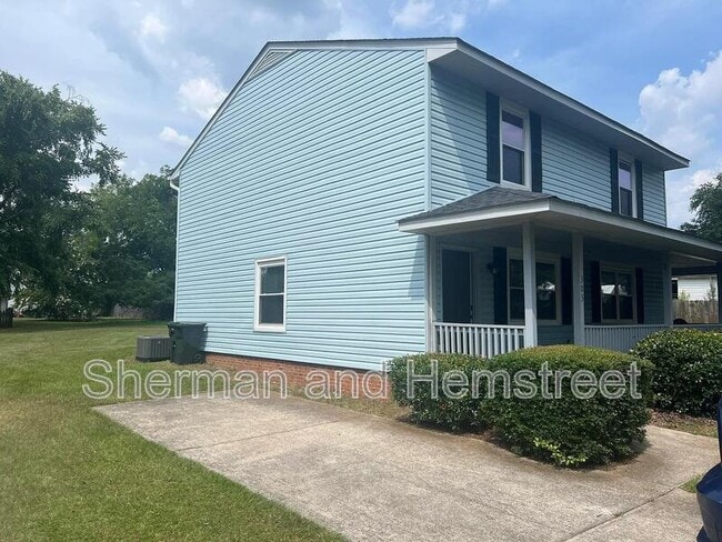 Photo - 301 W Clifton Ave
