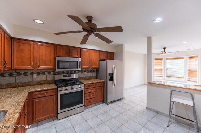Photo - 314 Towne Dr