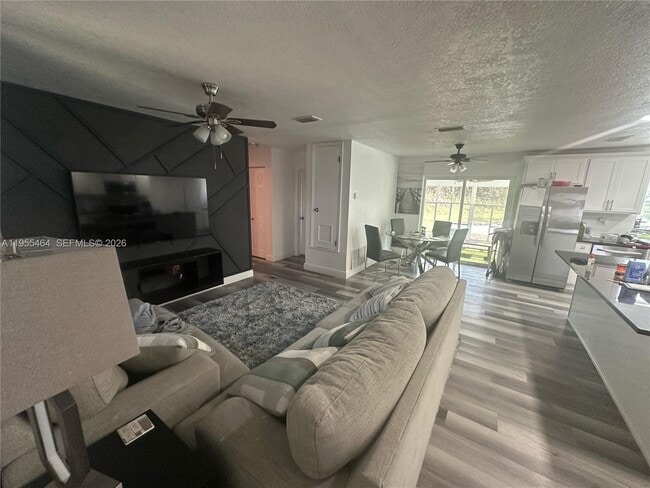 Photo - 1011 Gerona Ave