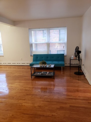 Photo - 550 Parkview