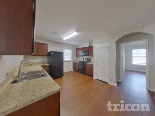 Photo - 21434 Jamals Way