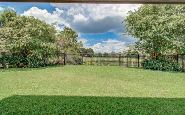 Photo - 17622 Quiet Shores Dr