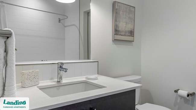 Photo - 20 S Stone Ave Unidad 205