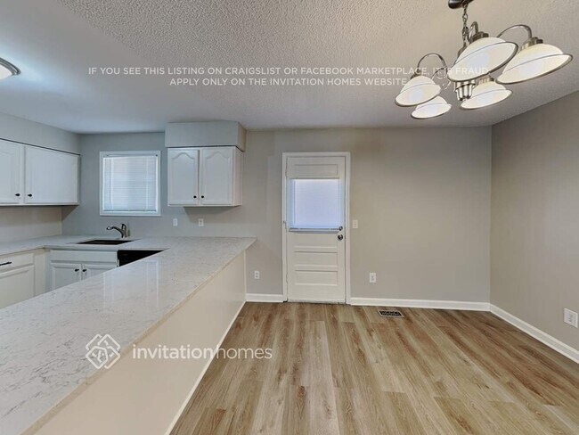 Photo - 1425 E 97th Pl