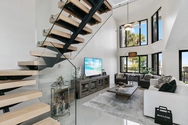 Photo - 665 SE 21st Ave Unit 104