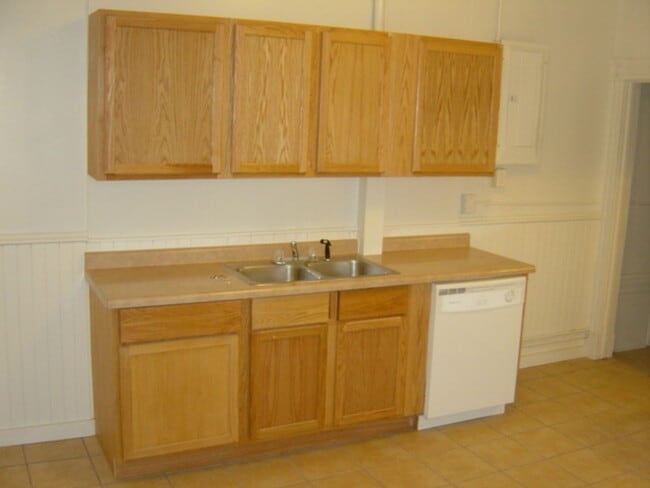 Photo - 221 E 3rd St Unidad B