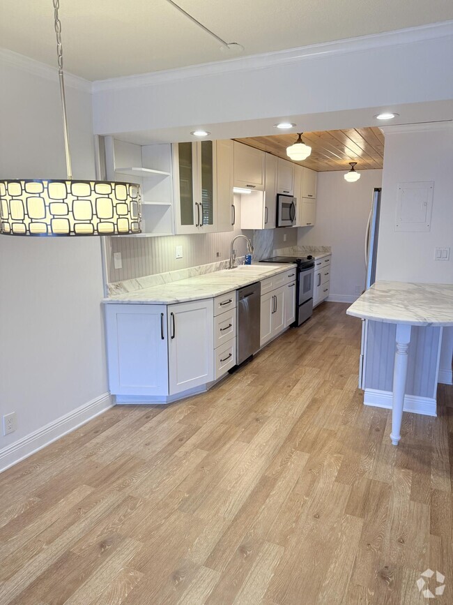 Building Photo - 2 E Royal Palm Rd Unit 2050 Rental