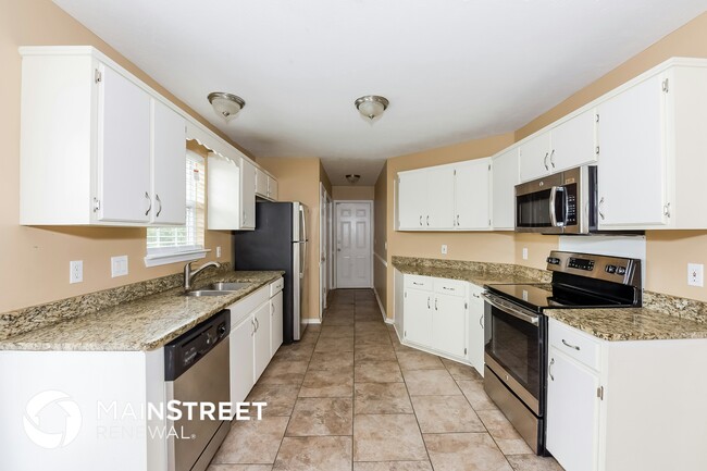 Photo - 825 Stone Hedge Ct