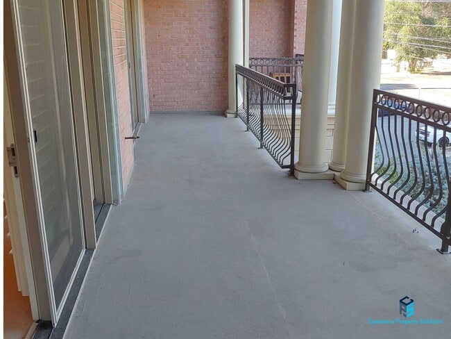 Photo - Stunning Penthouse Unit with Beautiful Views available for Rent!