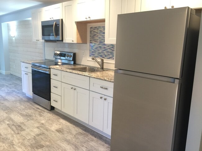 Photo - 16 Sherwood Dr