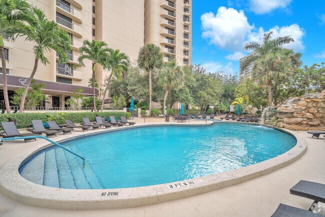 Building Photo - 2480 Presidential Way Unit 303 Rental