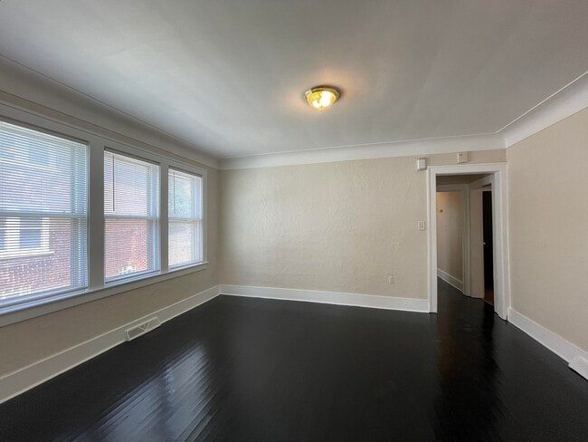 Photo - 4706 Lakewood St