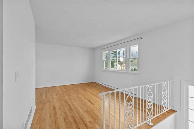 Photo - 4 Weetamoe Rd