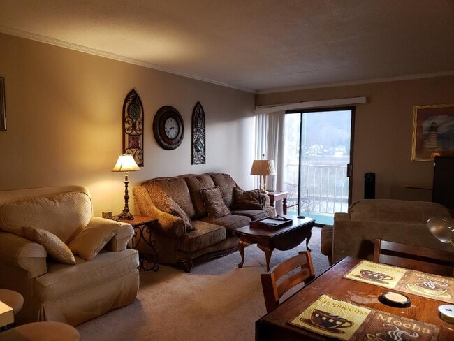 Photo - 2100 Kanawha Ave SE Condo Unit 210