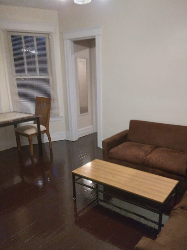 Photo - 920 E Grand Blvd Unit E grand