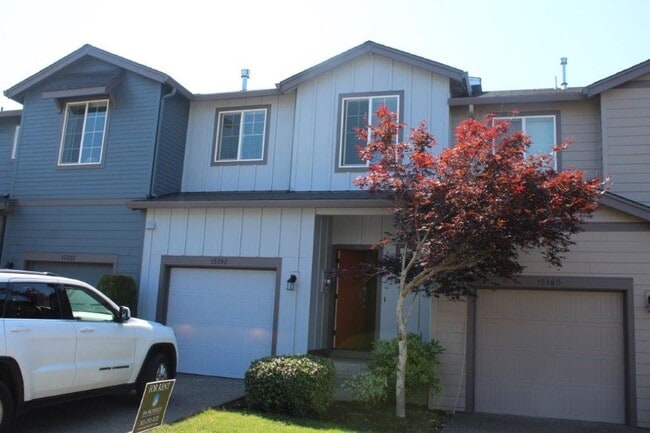 Beautiful 3 Bed/ 2.5 Bath Townhome w/ Gas ... - Beautiful 3 Bed/ 2.5 Bath Townhome w/ Gas ...