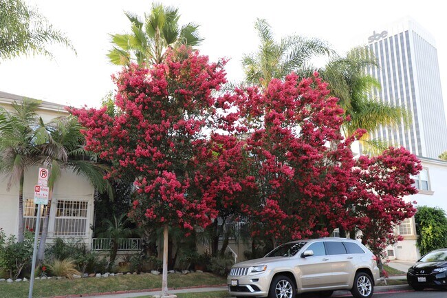 Photo - 837 Alandele Ave Unit 837