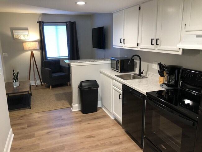 4752 Seahawk Ct Unit B9