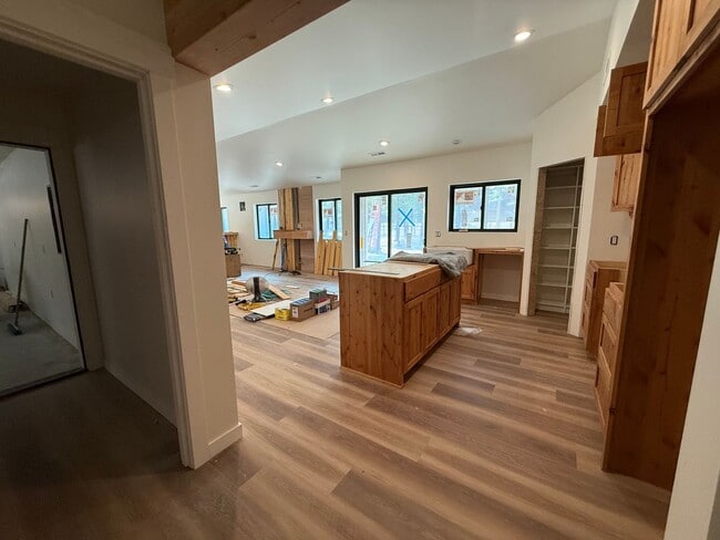 153550 Little River Loop