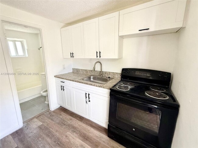 Photo - 2160 NW 29th St Unit 6