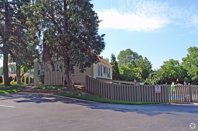 Photo - Hamilton Village