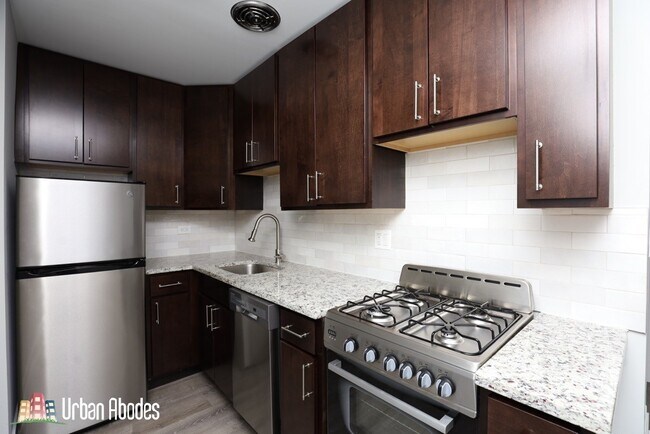 Photo - 503 W Barry Ave Unit J00W