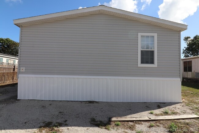 Building Photo - 22868 Dolphin Rd