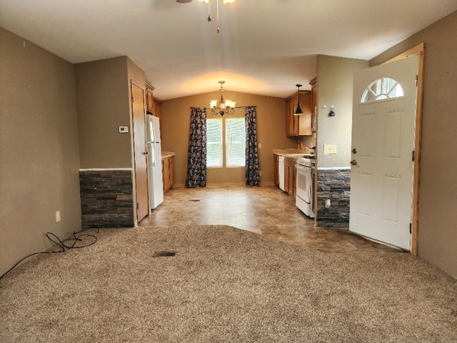 Photo - 112 E Homer Dr