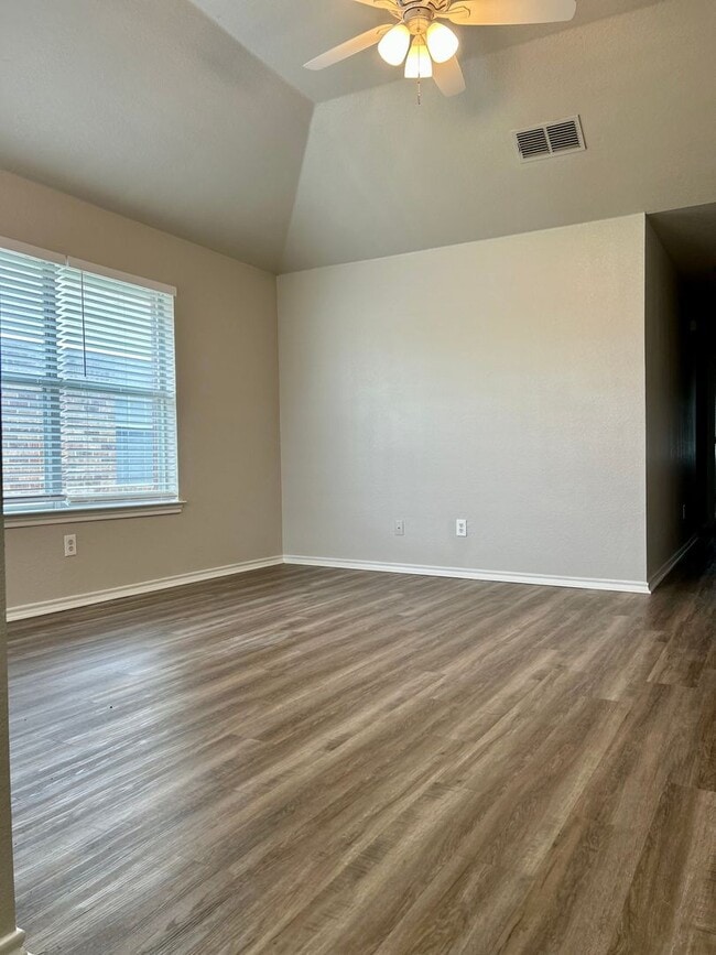 314 Schumacher Dr