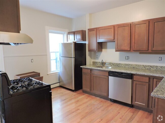 Building Photo - 5 Portsmouth St Unit 1 Rental