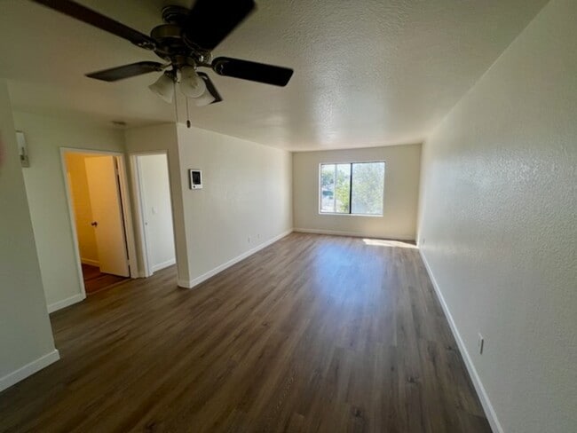 Building Photo - 4227 Fairmount Ave Rental
