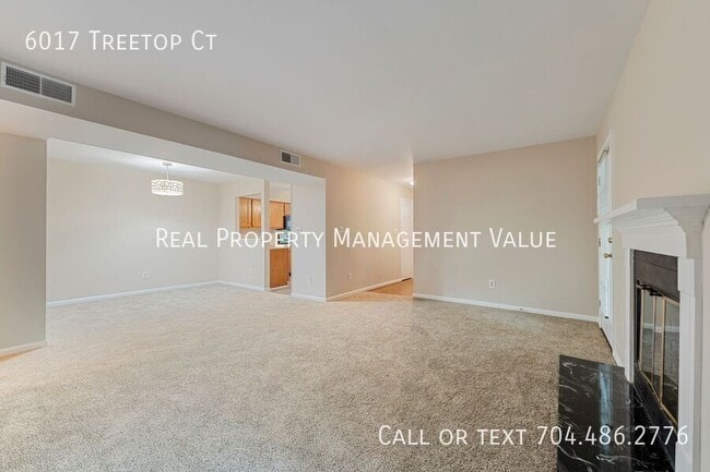 Photo - 6017 Treetop Ct